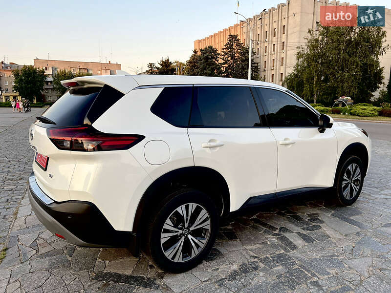 Внедорожник / Кроссовер Nissan Rogue 2021 в Кременчуге
