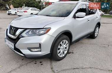 Позашляховик / Кросовер Nissan Rogue 2017 в Харкові