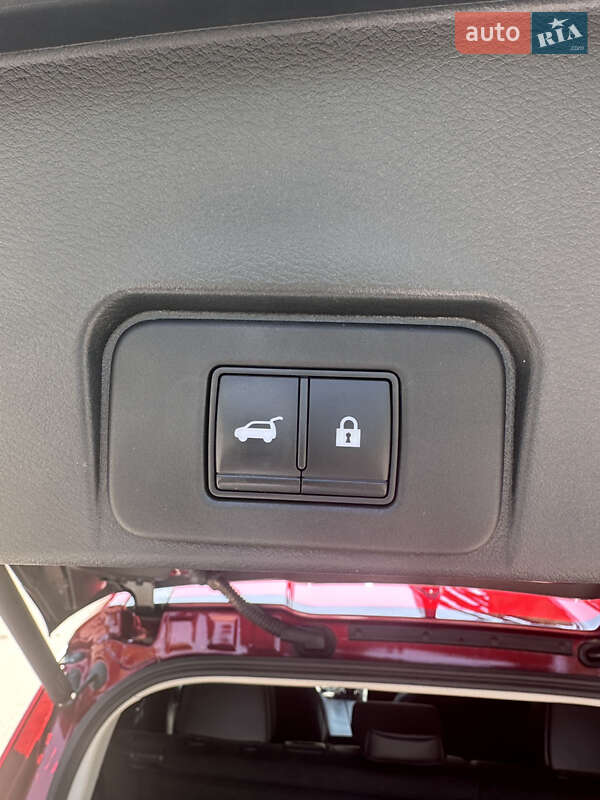 Позашляховик / Кросовер Nissan Rogue 2021 в Дніпрі