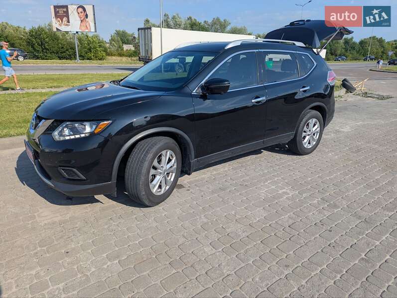 Внедорожник / Кроссовер Nissan Rogue 2016 в Львове