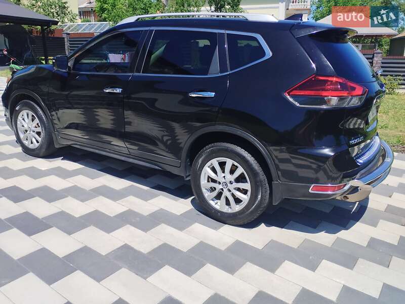 Позашляховик / Кросовер Nissan Rogue 2018 в Долині
