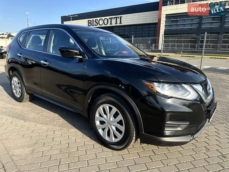 Позашляховик / Кросовер Nissan Rogue 2017 в Львові