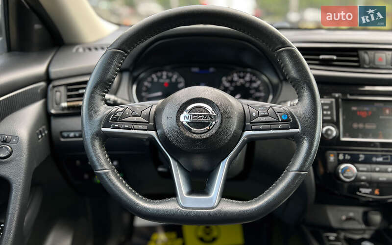 Позашляховик / Кросовер Nissan Rogue 2019 в Львові