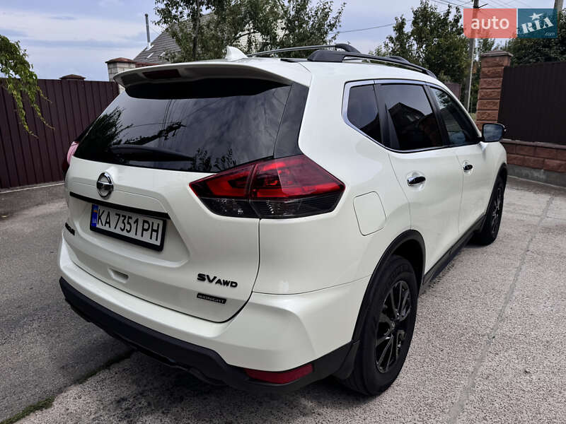 Внедорожник / Кроссовер Nissan Rogue 2018 в Киеве