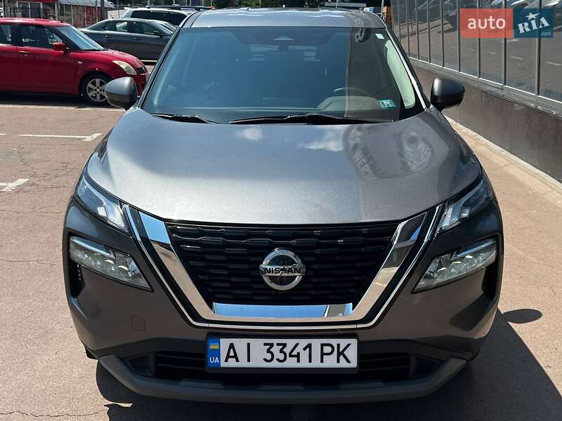 Внедорожник / Кроссовер Nissan Rogue 2021 в Киеве