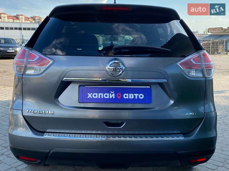Внедорожник / Кроссовер Nissan Rogue 2016 в Львове