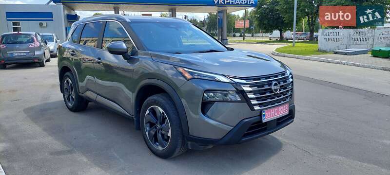Внедорожник / Кроссовер Nissan Rogue 2024 в Луцке