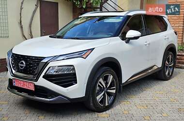 Внедорожник / Кроссовер Nissan Rogue 2023 в Одессе