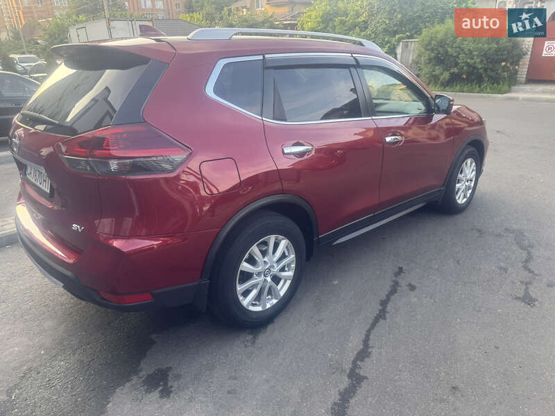 Внедорожник / Кроссовер Nissan Rogue 2017 в Черкассах