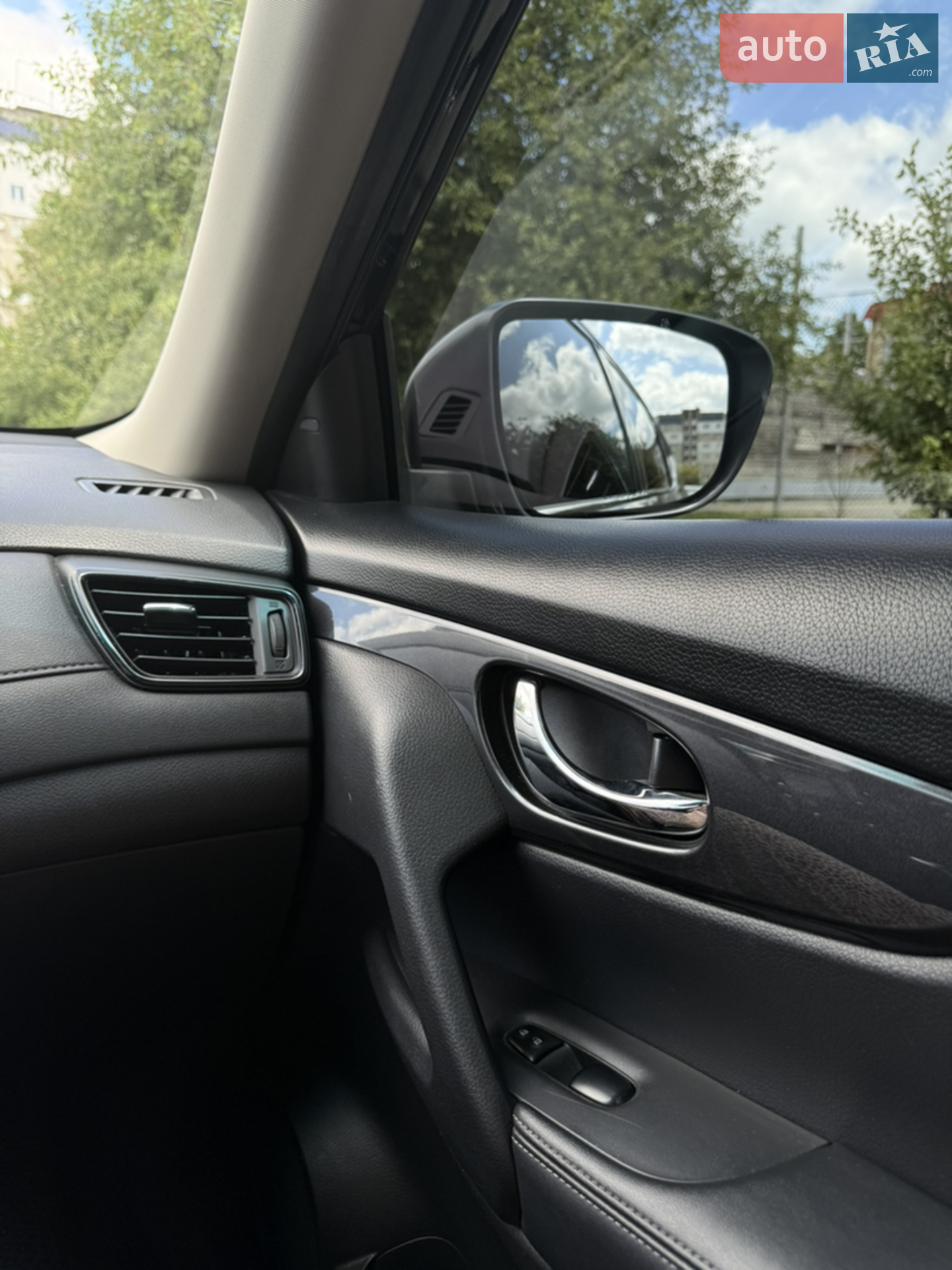 2018 Nissan Rogue - мініатюра 41