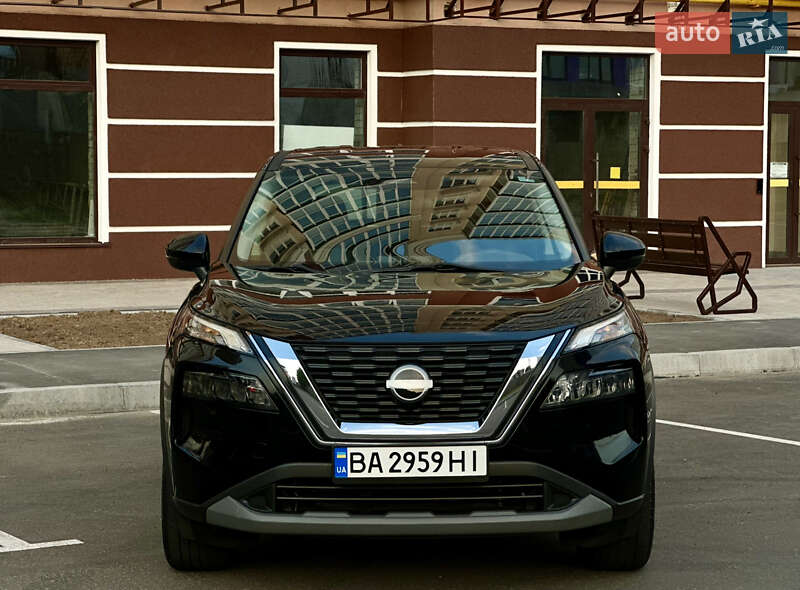 Внедорожник / Кроссовер Nissan Rogue 2022 в Умани