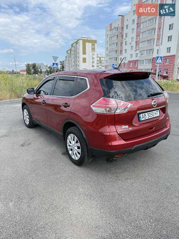 Внедорожник / Кроссовер Nissan Rogue 2016 в Виннице