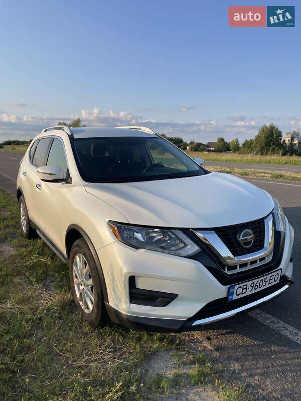 Внедорожник / Кроссовер Nissan Rogue 2018 в Киеве