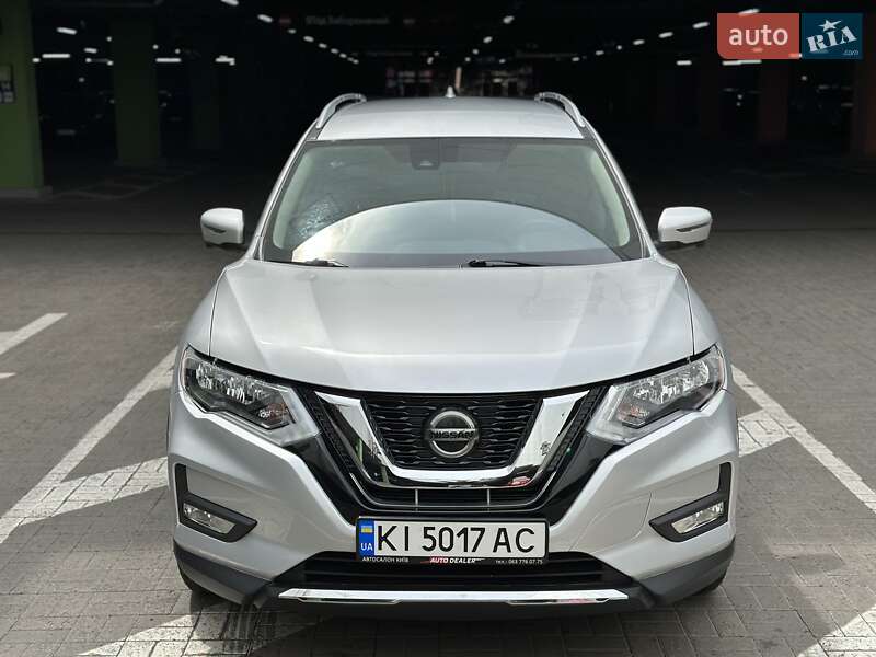Внедорожник / Кроссовер Nissan Rogue 2019 в Киеве