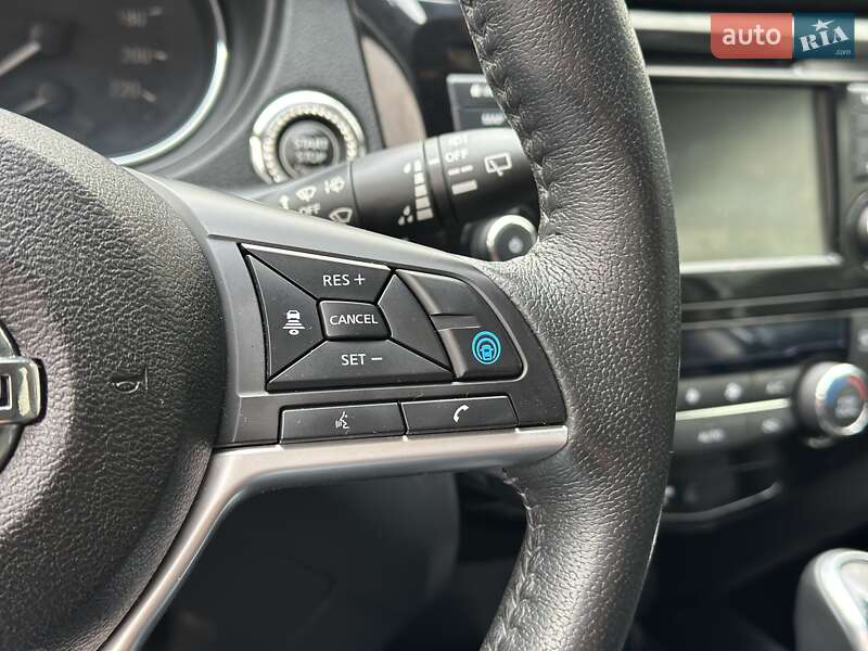 Внедорожник / Кроссовер Nissan Rogue 2019 в Киеве