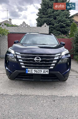 Позашляховик / Кросовер Nissan Rogue 2024 в Дніпрі