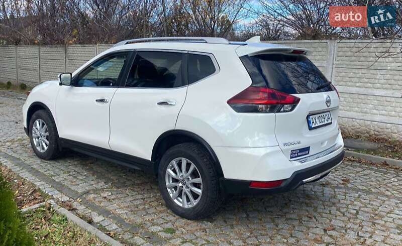 Внедорожник / Кроссовер Nissan Rogue 2018 в Первомайске