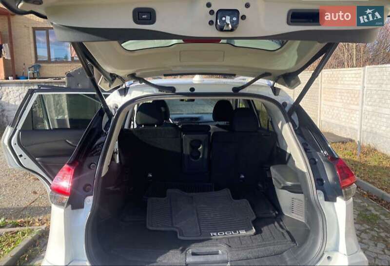 Внедорожник / Кроссовер Nissan Rogue 2018 в Первомайске