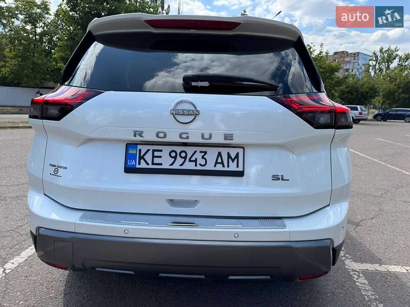 Внедорожник / Кроссовер Nissan Rogue 2024 в Кривом Роге