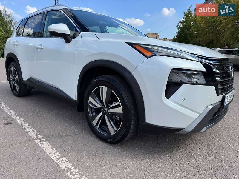 Внедорожник / Кроссовер Nissan Rogue 2024 в Кривом Роге