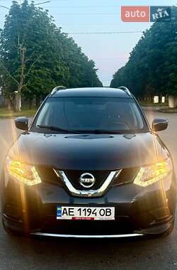 Позашляховик / Кросовер Nissan Rogue 2016 в Дніпрі