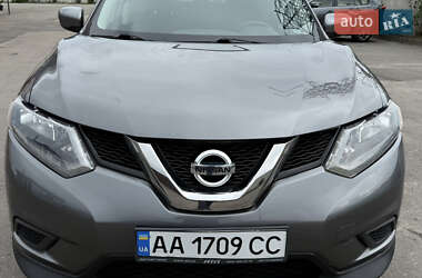 Позашляховик / Кросовер Nissan Rogue 2015 в Києві