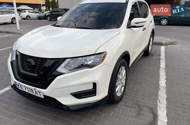 Внедорожник / Кроссовер Nissan Rogue 2017 в Днепре