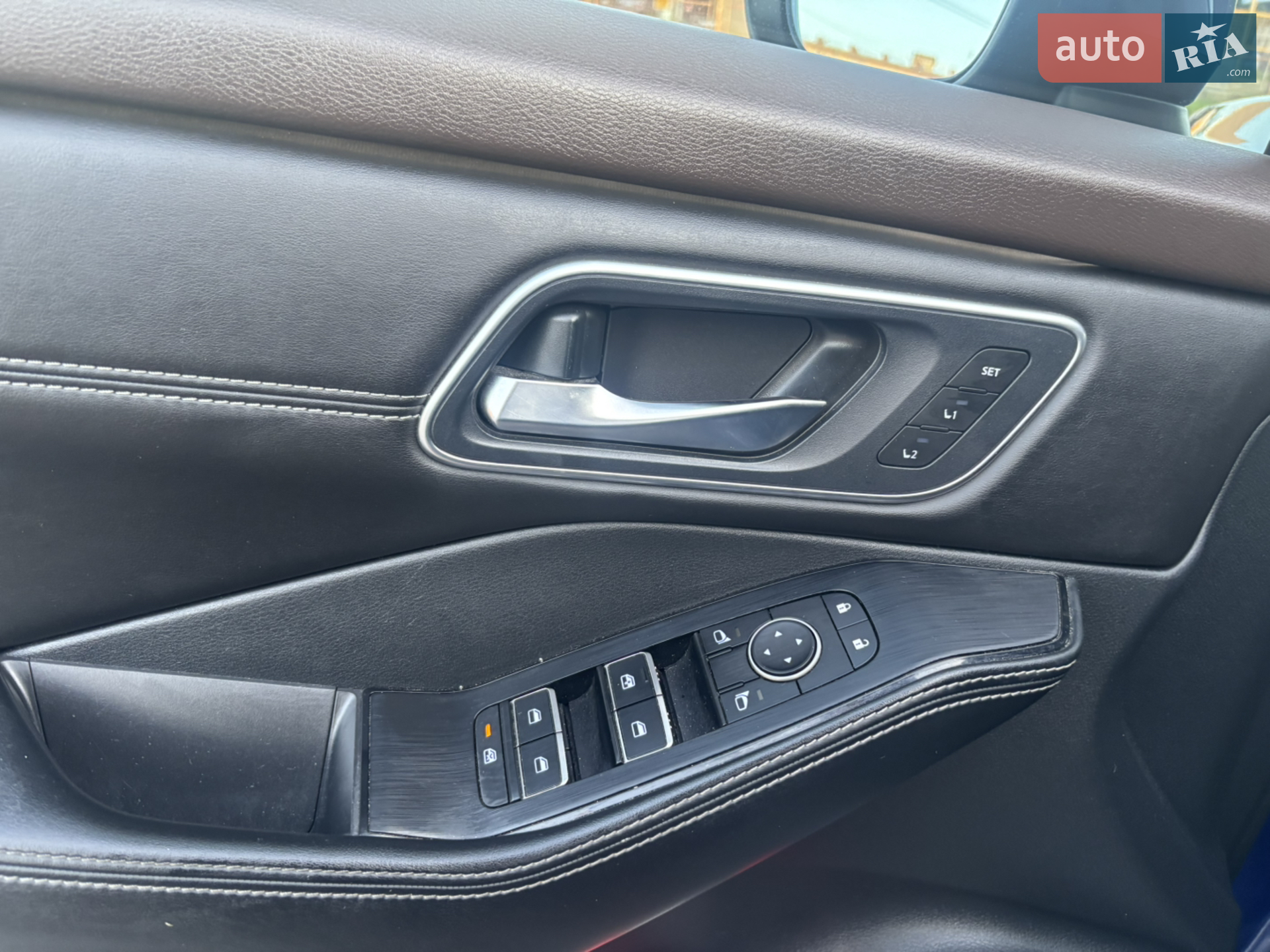 2021 Nissan Rogue - мініатюра 32