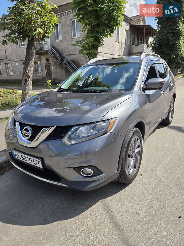Внедорожник / Кроссовер Nissan Rogue 2016 в Харькове