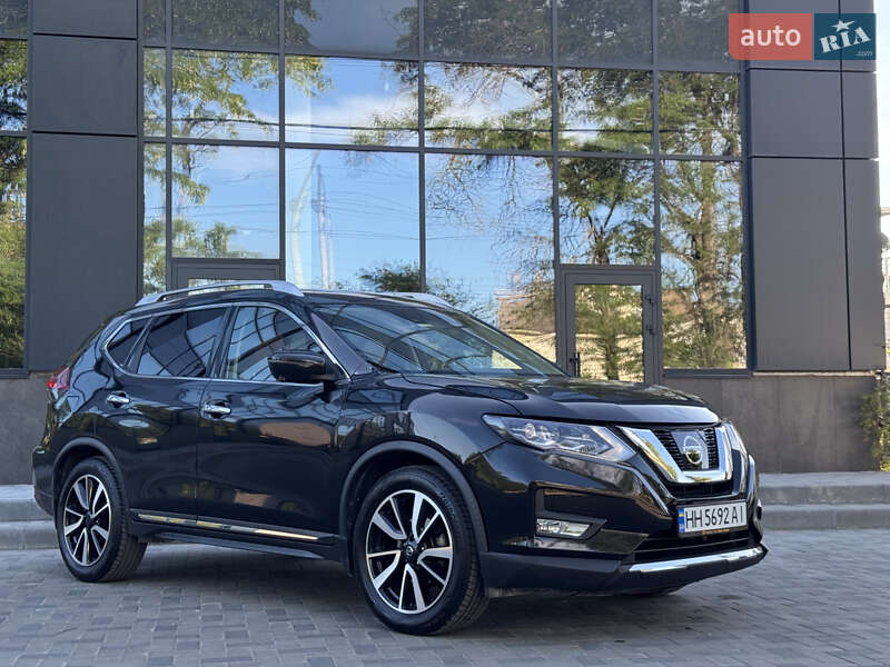 Внедорожник / Кроссовер Nissan Rogue 2018 в Одессе