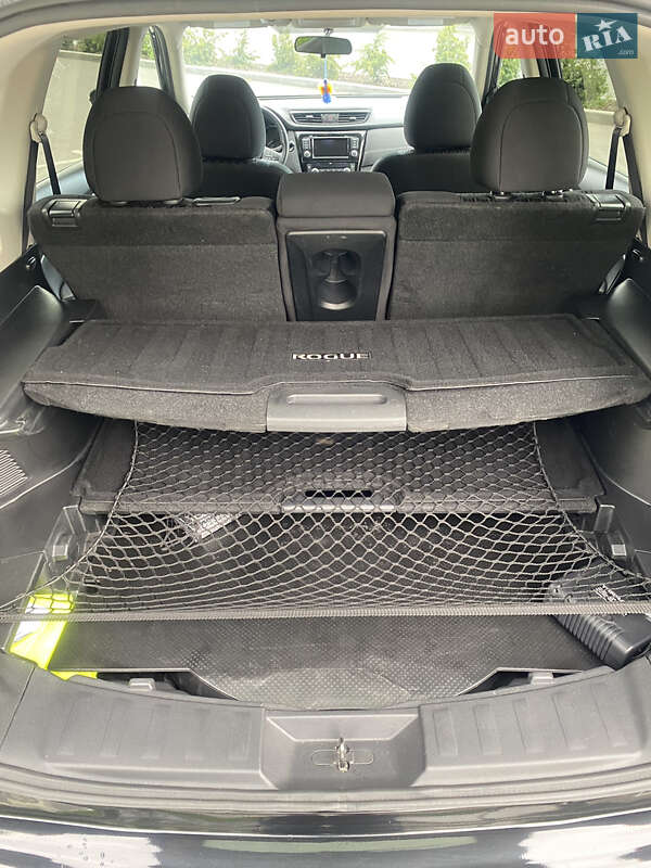 Внедорожник / Кроссовер Nissan Rogue 2018 в Киеве