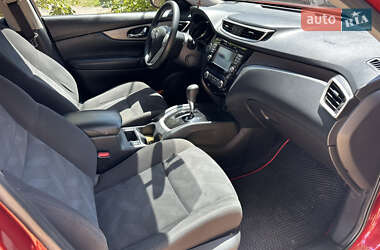 Внедорожник / Кроссовер Nissan Rogue 2015 в 