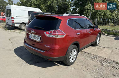 Внедорожник / Кроссовер Nissan Rogue 2015 в 