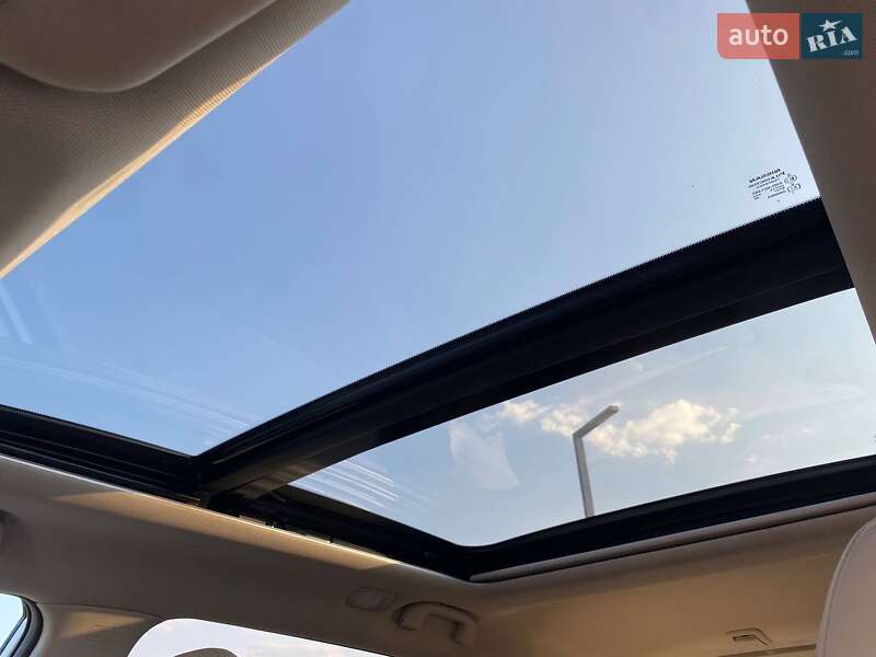 Внедорожник / Кроссовер Nissan Rogue 2015 в Львове