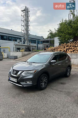 Позашляховик / Кросовер Nissan Rogue 2015 в Києві