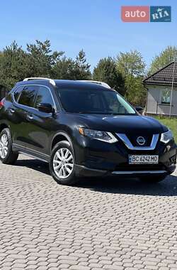 Позашляховик / Кросовер Nissan Rogue 2017 в Львові