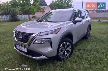 Позашляховик / Кросовер Nissan Rogue 2021 в Макарові