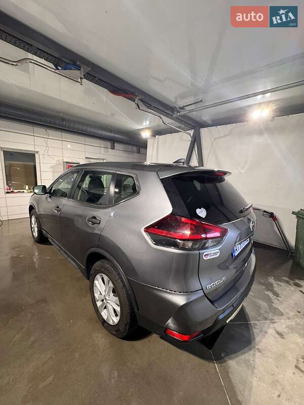 Позашляховик / Кросовер Nissan Rogue 2018 в Києві