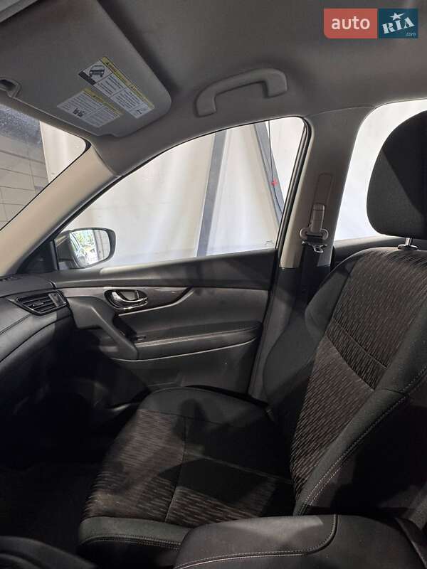 Позашляховик / Кросовер Nissan Rogue 2018 в Києві