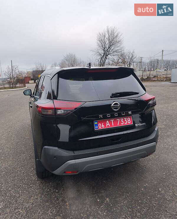 Внедорожник / Кроссовер Nissan Rogue 2021 в Виннице