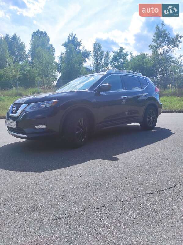 Внедорожник / Кроссовер Nissan Rogue 2016 в Киеве