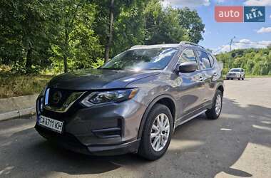 Позашляховик / Кросовер Nissan Rogue 2019 в Умані