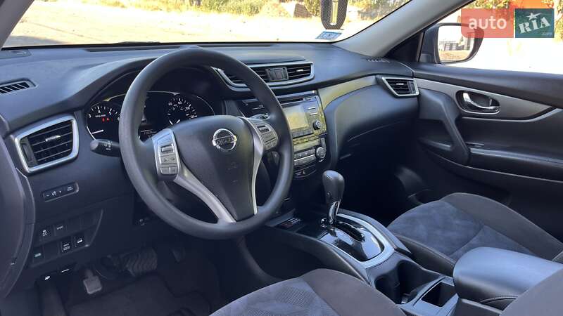 Внедорожник / Кроссовер Nissan Rogue 2015 в Николаеве