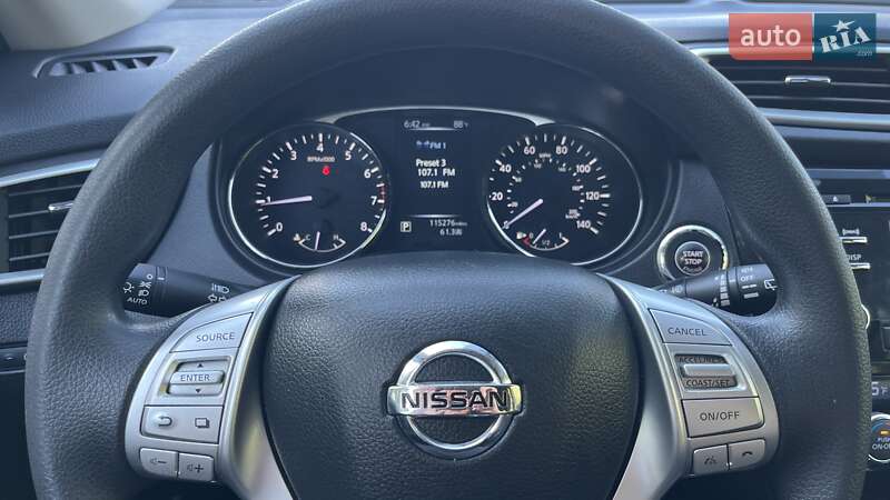 Внедорожник / Кроссовер Nissan Rogue 2015 в Николаеве