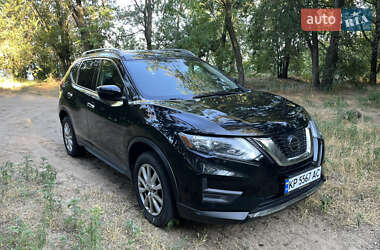 Позашляховик / Кросовер Nissan Rogue 2018 в 