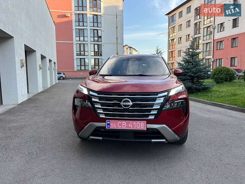 Внедорожник / Кроссовер Nissan Rogue 2024 в Киеве