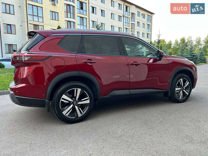 Внедорожник / Кроссовер Nissan Rogue 2024 в Киеве