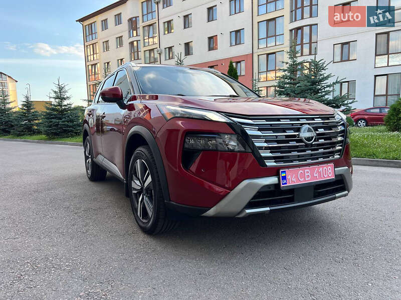 Внедорожник / Кроссовер Nissan Rogue 2024 в Киеве