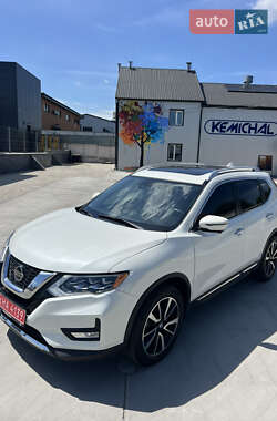 Позашляховик / Кросовер Nissan Rogue 2017 в 