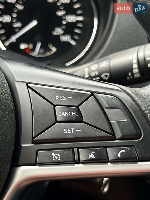 Внедорожник / Кроссовер Nissan Rogue 2019 в Одессе